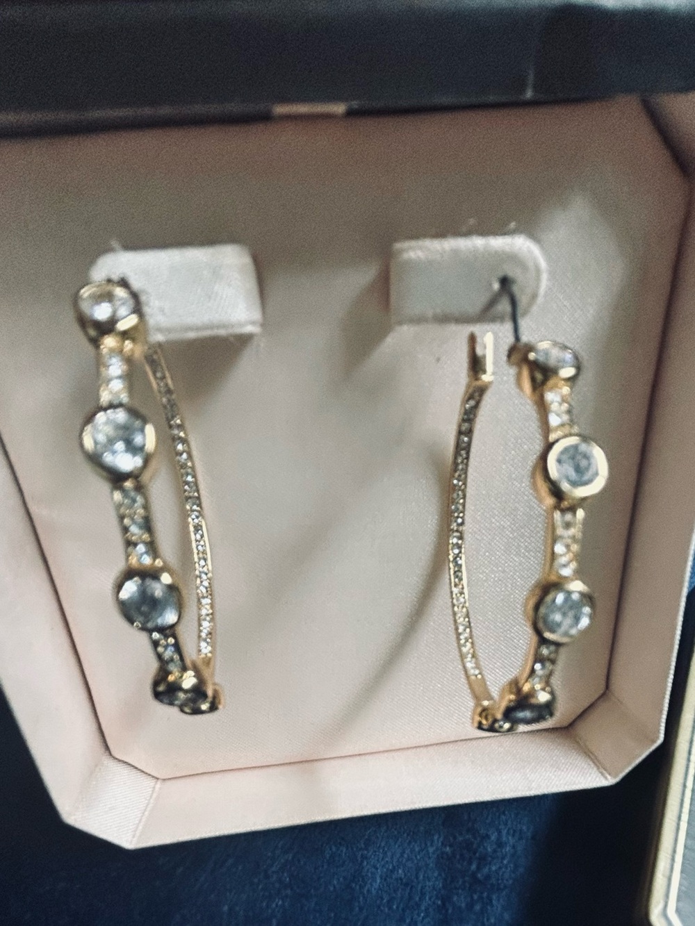 Juicy Couture Crystal Gold Tone Hoop Earrings NWT w/ Box Glam Rhinestone